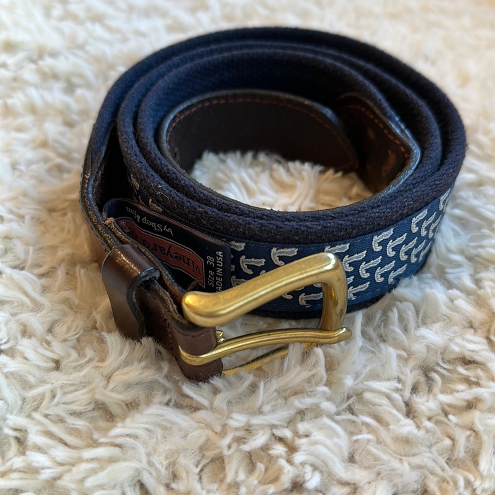 Vineyard Vines belt